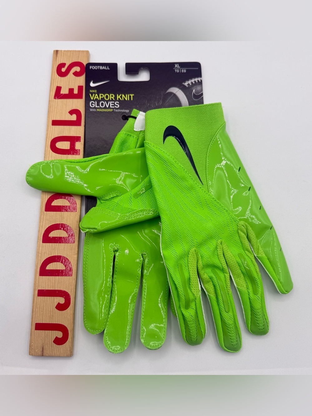 Nike Vapor Knit 4.0 NFL Football Gloves Seahawks Green DX4529-301 Men’s XL NWT
